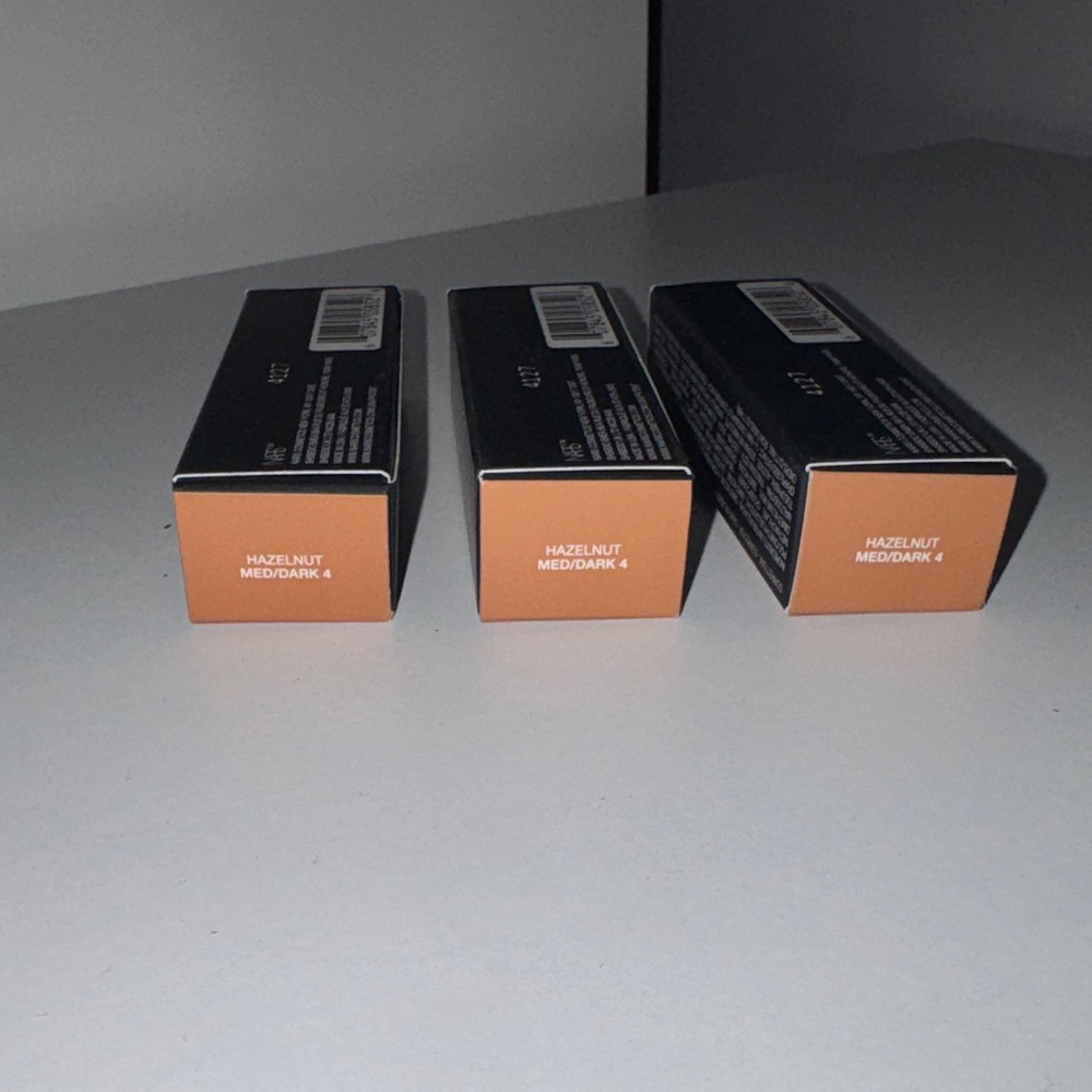 NARS Radiant Creamy Concealer — Warm Tan Trio - Picture 3 of 3
